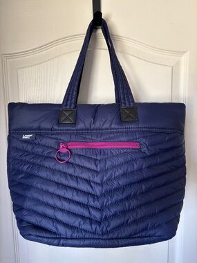 Lands’ End Quilted Puffer Tote Navy Lightweight Travel Weekender Bag
